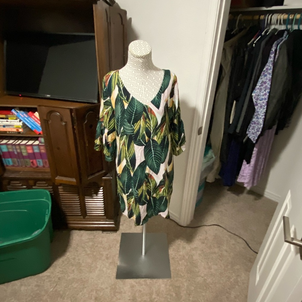 NWT- great tropical dress